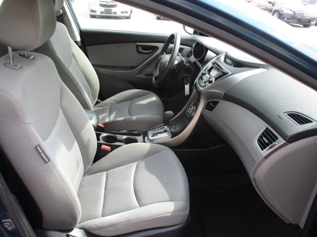 2013 Hyundai Elantra in Oak Grove, MO 64075 - 18138411 10