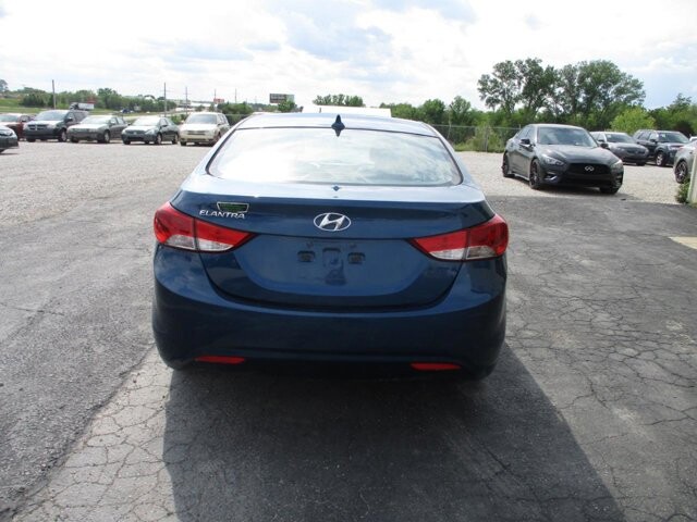 2013 Hyundai Elantra in Oak Grove, MO 64075 - 18138411 6