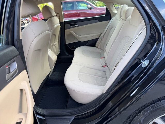 2019 Hyundai Sonata in Knoxville, TN 37920 - 18138412 14