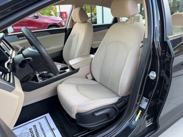 2019 Hyundai Sonata in Knoxville, TN 37920 - 18138412 13