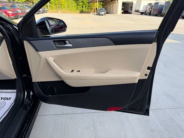 2019 Hyundai Sonata in Knoxville, TN 37920 - 18138412 11