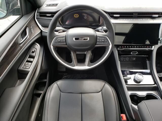 2026 Jeep Grand Cherokee in Bedford, OH 44146 - 18138416 10