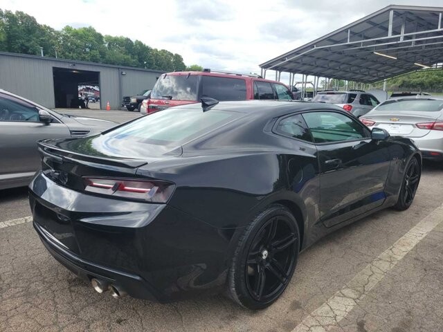 2018 Chevrolet Camaro in Knoxville, TN 37912 - 18138417 3