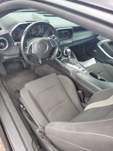 2018 Chevrolet Camaro in Knoxville, TN 37912 - 18138417 5