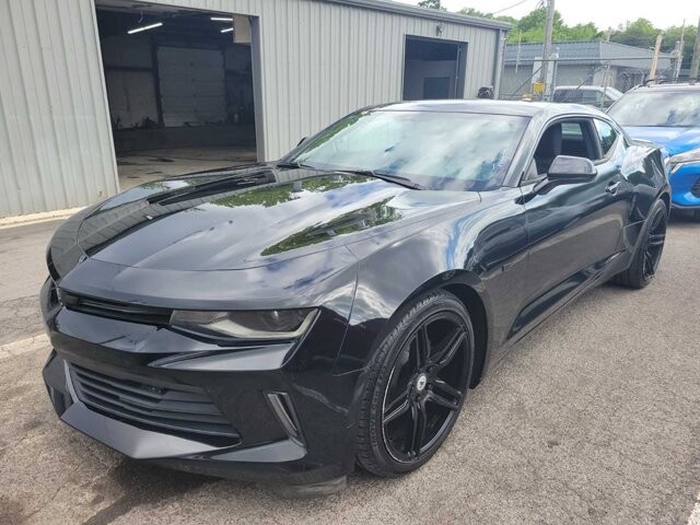 2018 Chevrolet Camaro in Knoxville, TN 37912 - 18138417