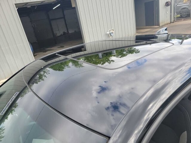 2018 Chevrolet Camaro in Knoxville, TN 37912 - 18138417 9