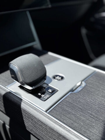 2025 Land Rover Range Rover in Eastpointe, MI 48021 - 18138418 10