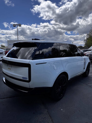2025 Land Rover Range Rover in Eastpointe, MI 48021 - 18138418 2