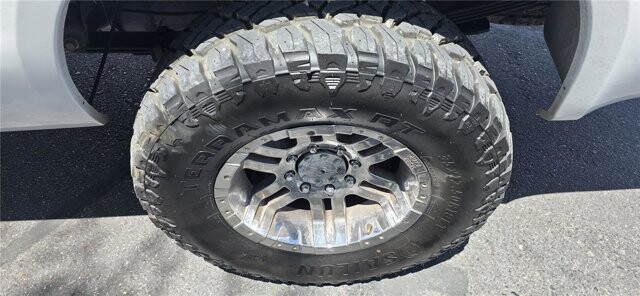 2006 Ford F250 in Mesa, AZ 85212 - 18138424 9
