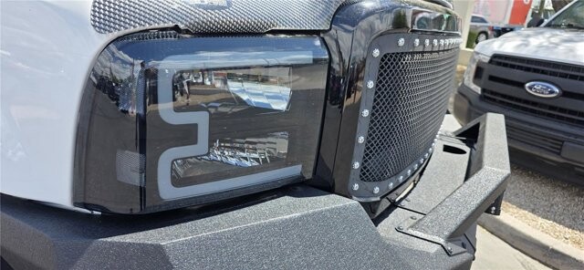 2006 Ford F250 in Mesa, AZ 85212 - 18138424 10