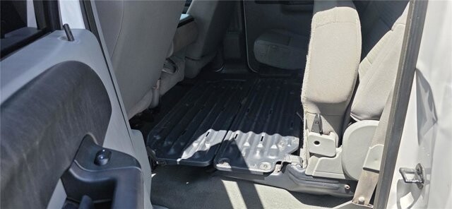 2006 Ford F250 in Mesa, AZ 85212 - 18138424 14