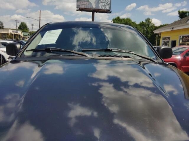 2004 Dodge Ram 1500 Truck in Greenville, SC 29607 - 18138428 9