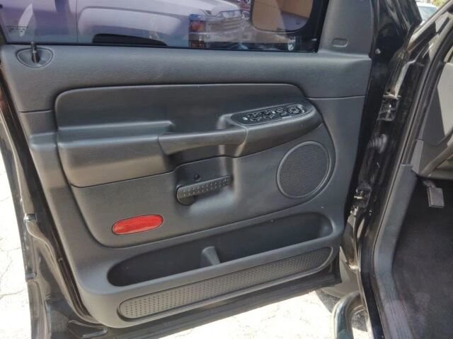 2004 Dodge Ram 1500 Truck in Greenville, SC 29607 - 18138428 22