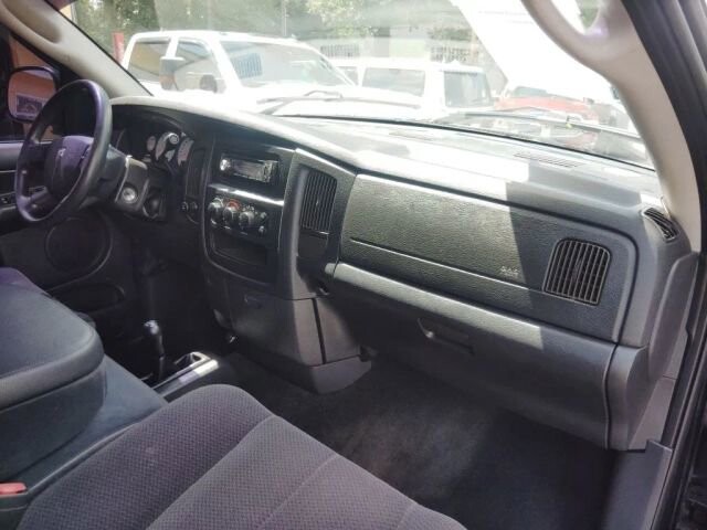 2004 Dodge Ram 1500 Truck in Greenville, SC 29607 - 18138428 17