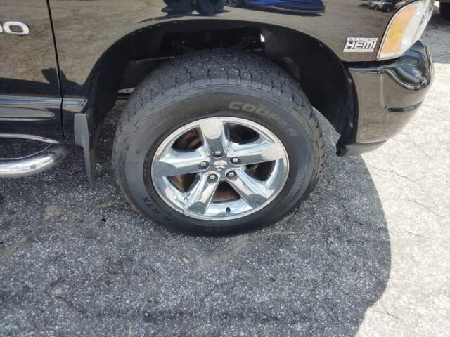 2004 Dodge Ram 1500 Truck in Greenville, SC 29607 - 18138428 14