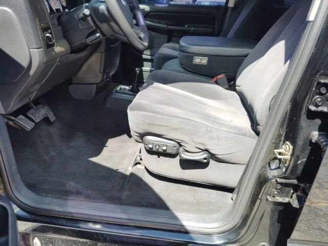 2004 Dodge Ram 1500 Truck in Greenville, SC 29607 - 18138428 23