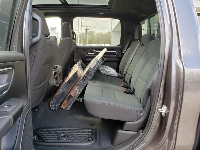 2026 RAM 1500 in Bedford, OH 44146 - 18138447 8