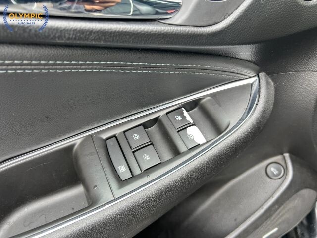 2017 Chevrolet Cruze in Decatur, GA 30032 - 18138451 37