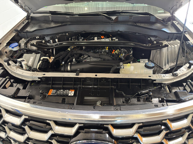 2025 Ford Explorer in Burlington, WI 53105 - 18138468 41