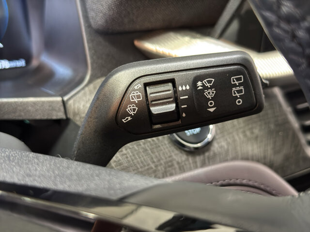 2025 Ford Explorer in Burlington, WI 53105 - 18138468 29