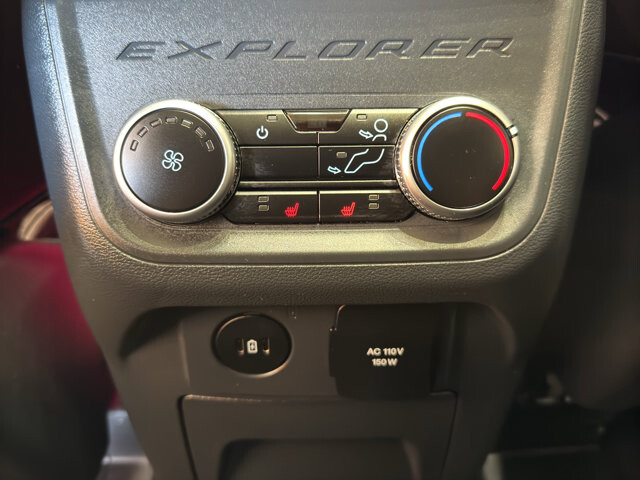 2025 Ford Explorer in Burlington, WI 53105 - 18138468 15