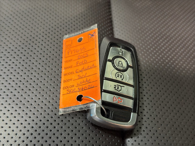 2025 Ford Explorer in Burlington, WI 53105 - 18138468 45