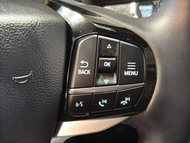 2025 Ford Explorer in Burlington, WI 53105 - 18138468 28
