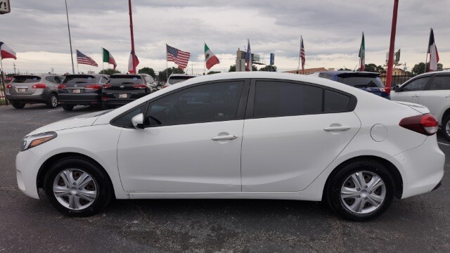 2017 Kia Forte in Dallas, TX 75228 - 18138474 8