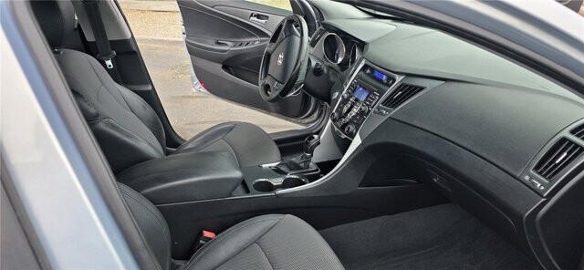2011 Hyundai Sonata in Mesa, AZ 85212 - 18138483 13