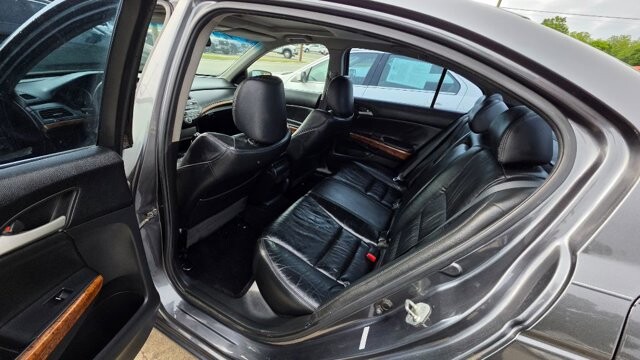 2011 Honda Accord in Cartersville, GA 30120 - 18138484 7