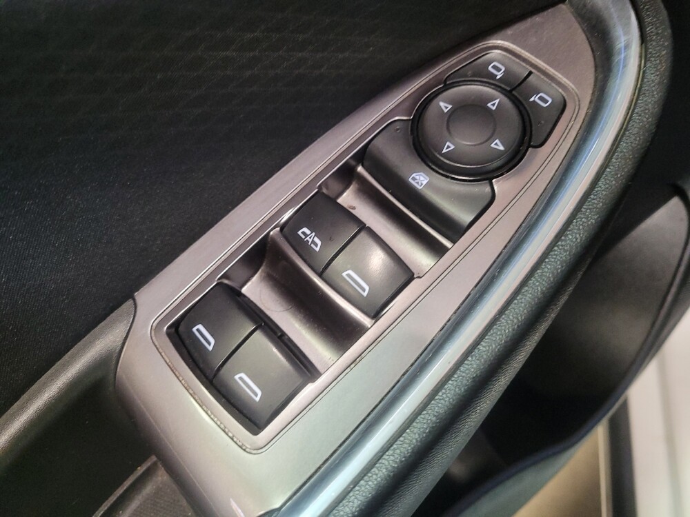 2018 Chevrolet Malibu in Downey, CA 90241 - 18138492 27