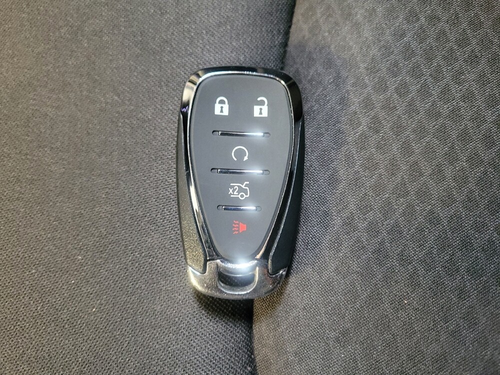 2018 Chevrolet Malibu in Downey, CA 90241 - 18138492 32