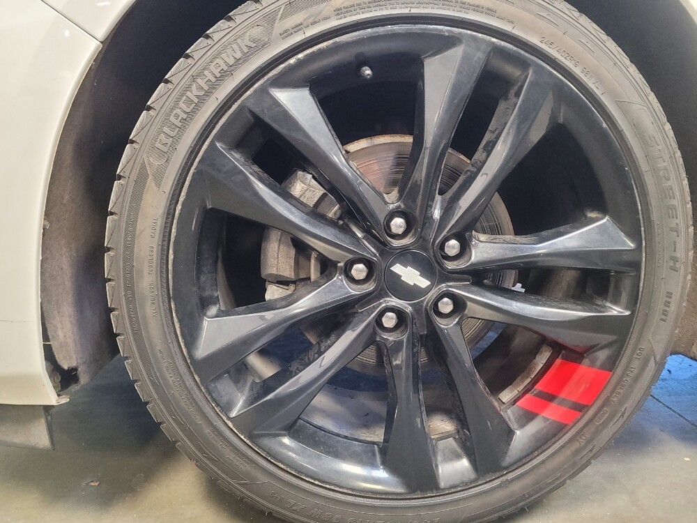 2018 Chevrolet Malibu in Downey, CA 90241 - 18138492 31