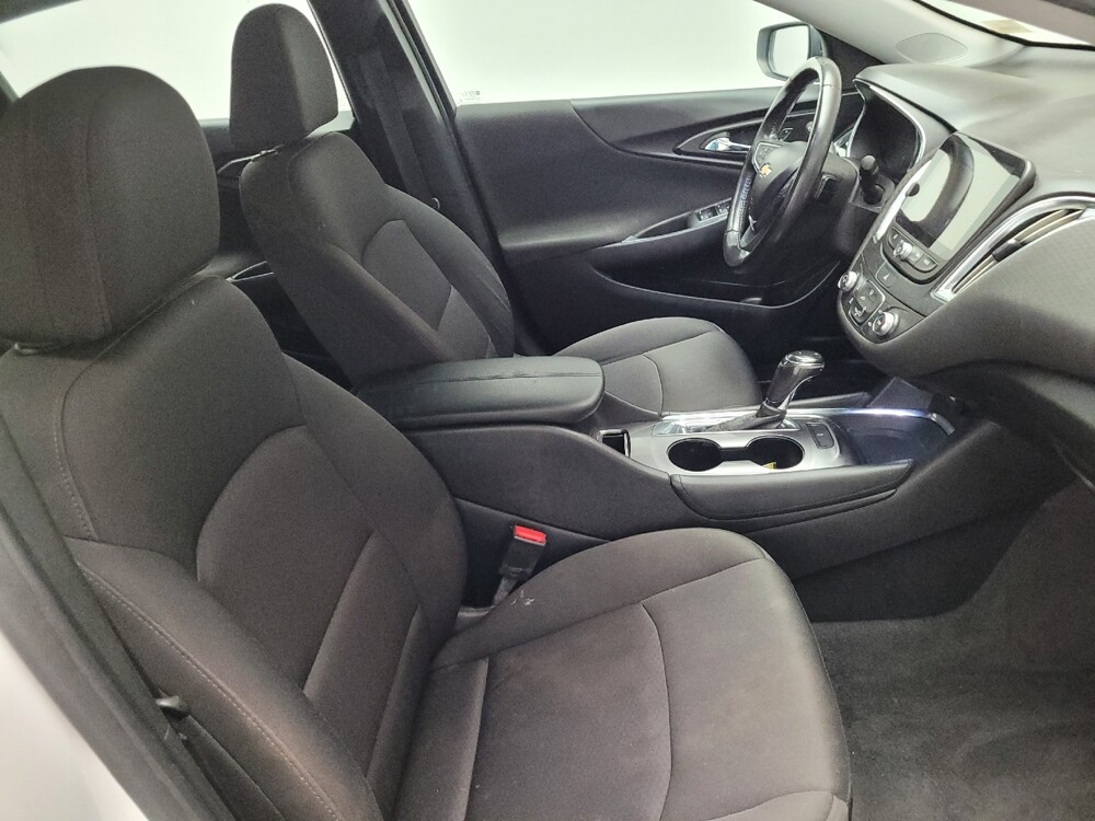 2018 Chevrolet Malibu in Downey, CA 90241 - 18138492 21