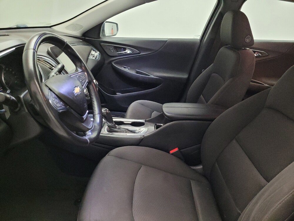 2018 Chevrolet Malibu in Downey, CA 90241 - 18138492 17