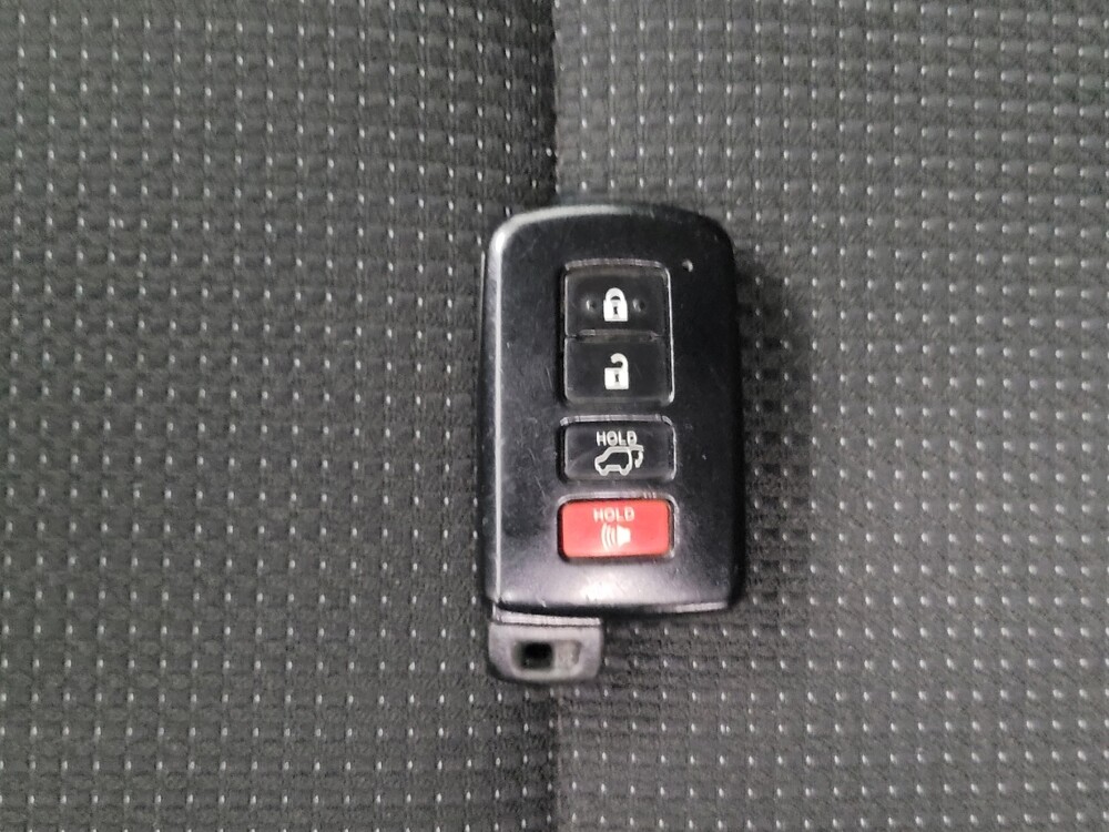2018 Toyota RAV4 in Madison, TN 37115 - 18138510 32