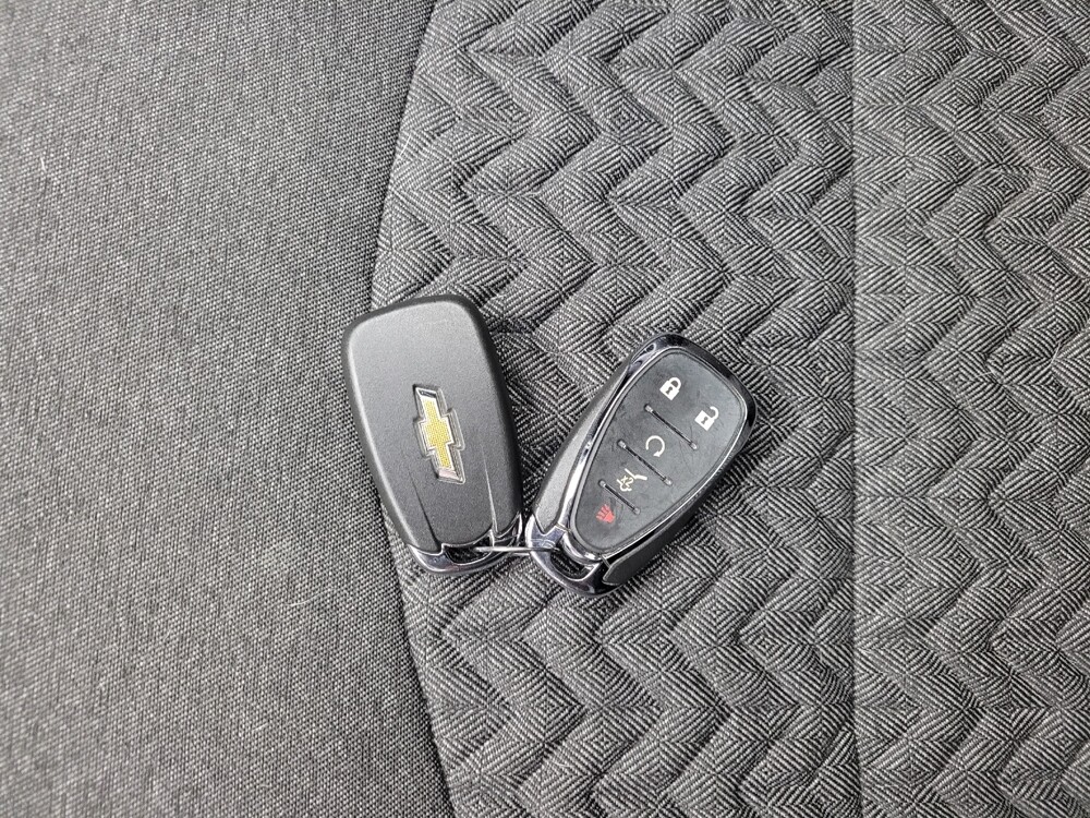 2023 Chevrolet Equinox in Eastpointe, MI 48021 - 18138512 32
