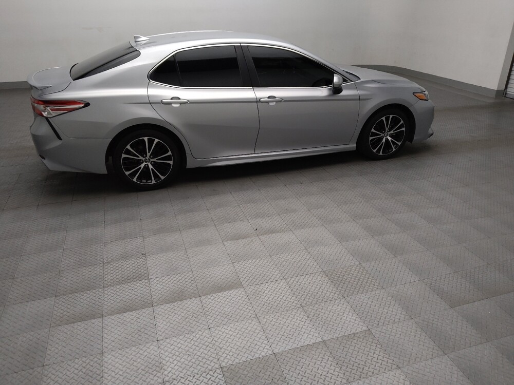 2020 Toyota Camry in Arlington, TX 76011 - 18138515 10