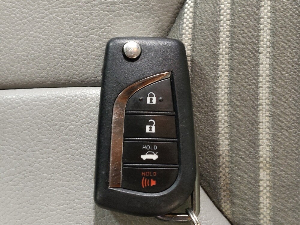 2020 Toyota Camry in Arlington, TX 76011 - 18138515 32