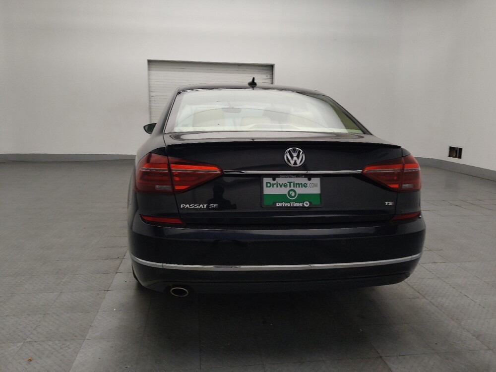 2018 Volkswagen Passat in Jackson, MS 39211 - 18138517 6