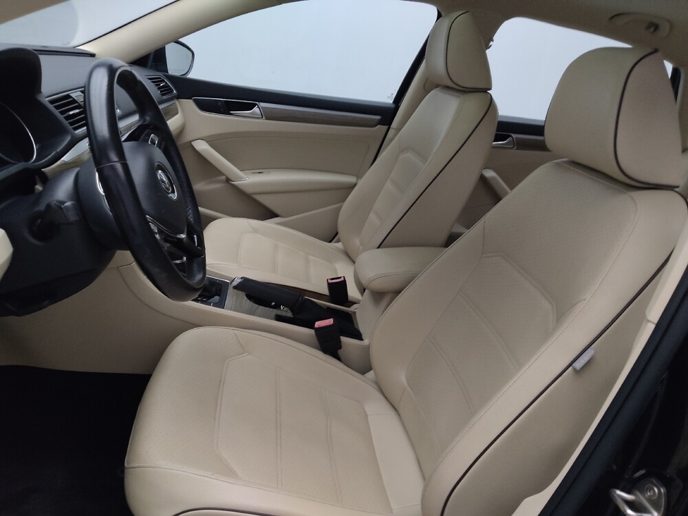 2018 Volkswagen Passat in Jackson, MS 39211 - 18138517 17