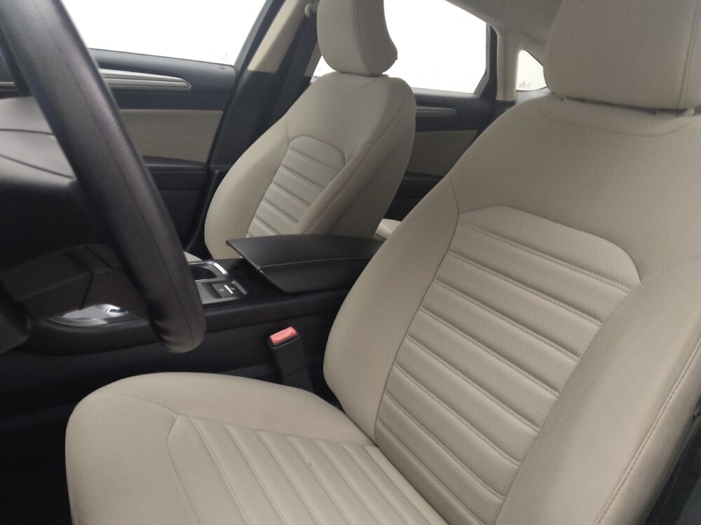 2018 Ford Fusion in Jackson, MS 39211 - 18138522 17