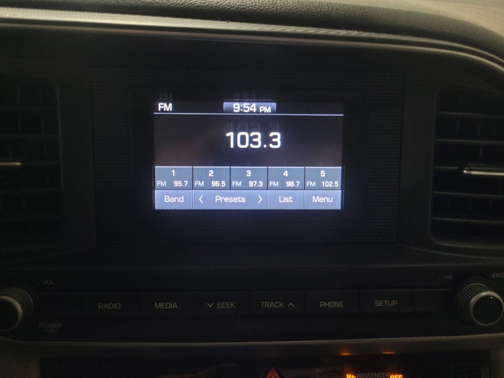 2020 Hyundai Elantra in Stone Mountain, GA 30083 - 18138535 25