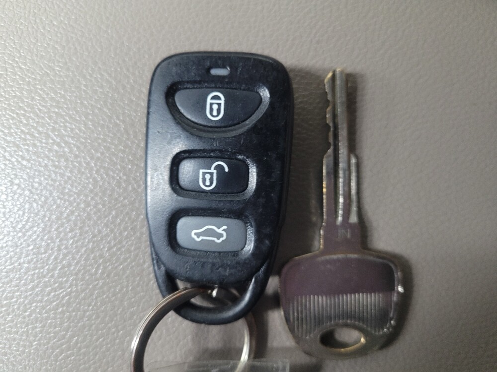 2020 Hyundai Elantra in Stone Mountain, GA 30083 - 18138535 32