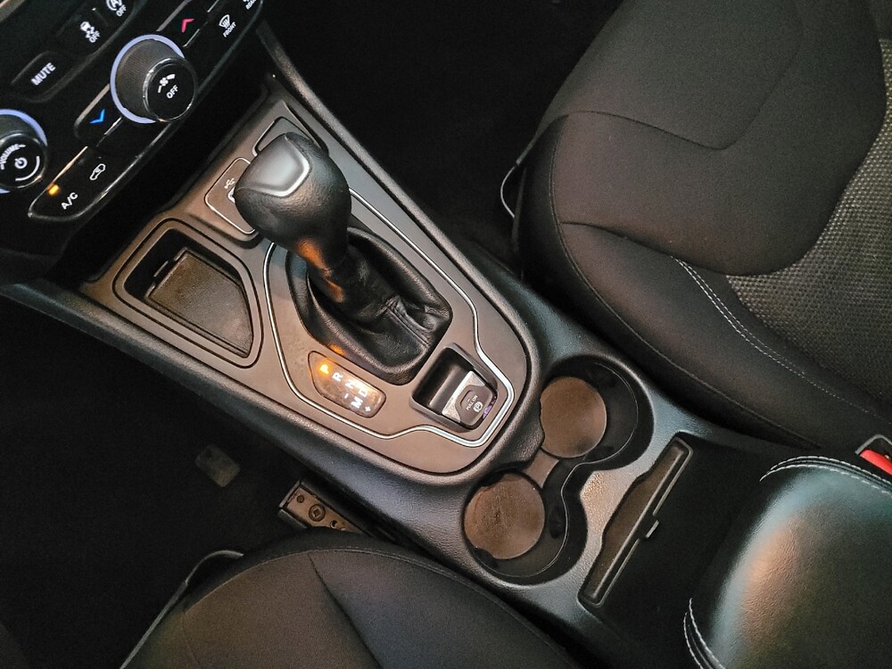 2019 Jeep Cherokee in Arlington, TX 76011 - 18138544 26