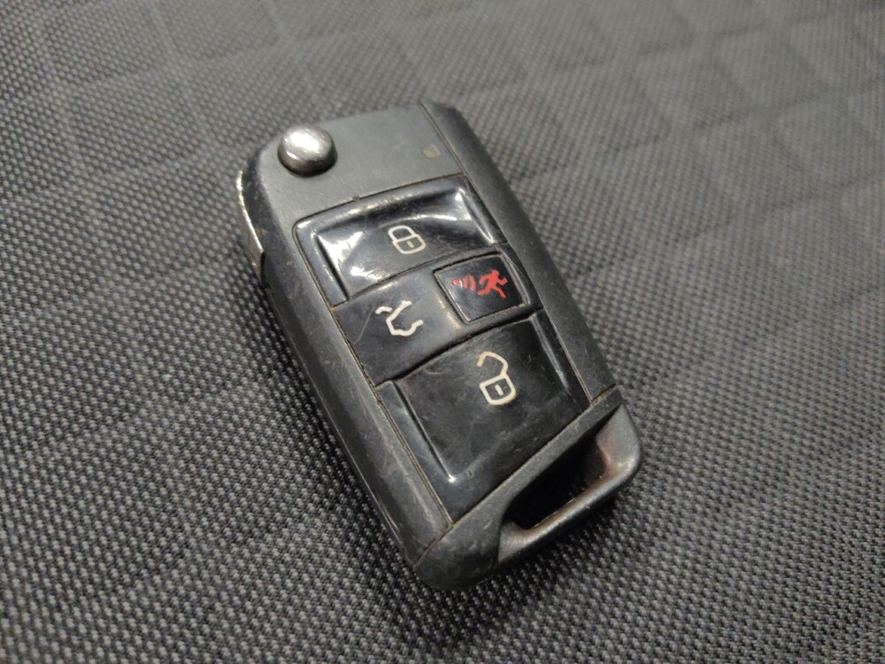 2019 Volkswagen Tiguan in Glendale, AZ 85301 - 18138562 32
