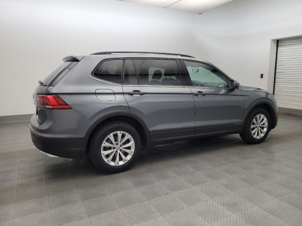 2019 Volkswagen Tiguan in Glendale, AZ 85301 - 18138562 10