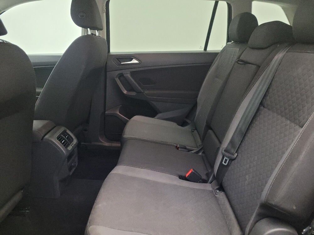 2019 Volkswagen Tiguan in Glendale, AZ 85301 - 18138562 18