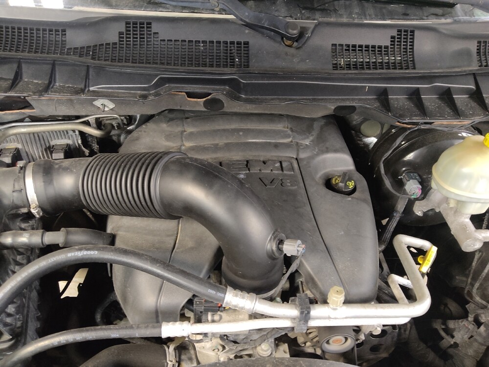 2015 RAM 1500 in Tampa, FL 33612 - 18138575 30