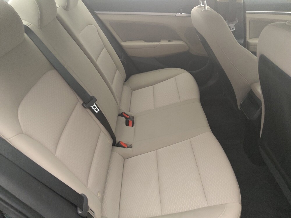 2020 Hyundai Elantra in Tallahassee, FL 32304 - 18138579 19